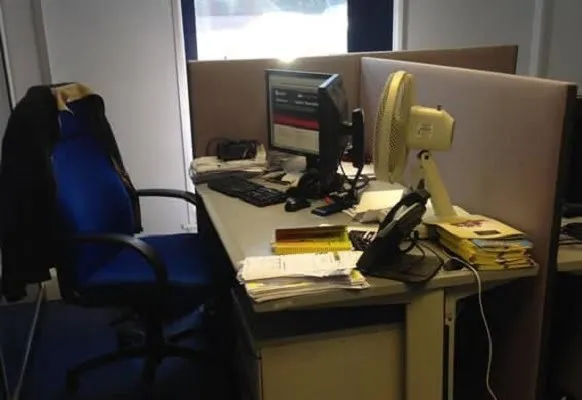 Desk Cut